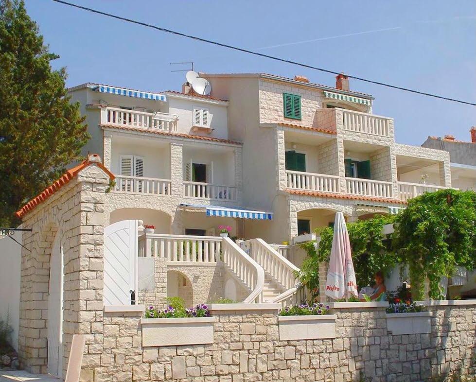Guest House Meri Bol Esterno foto